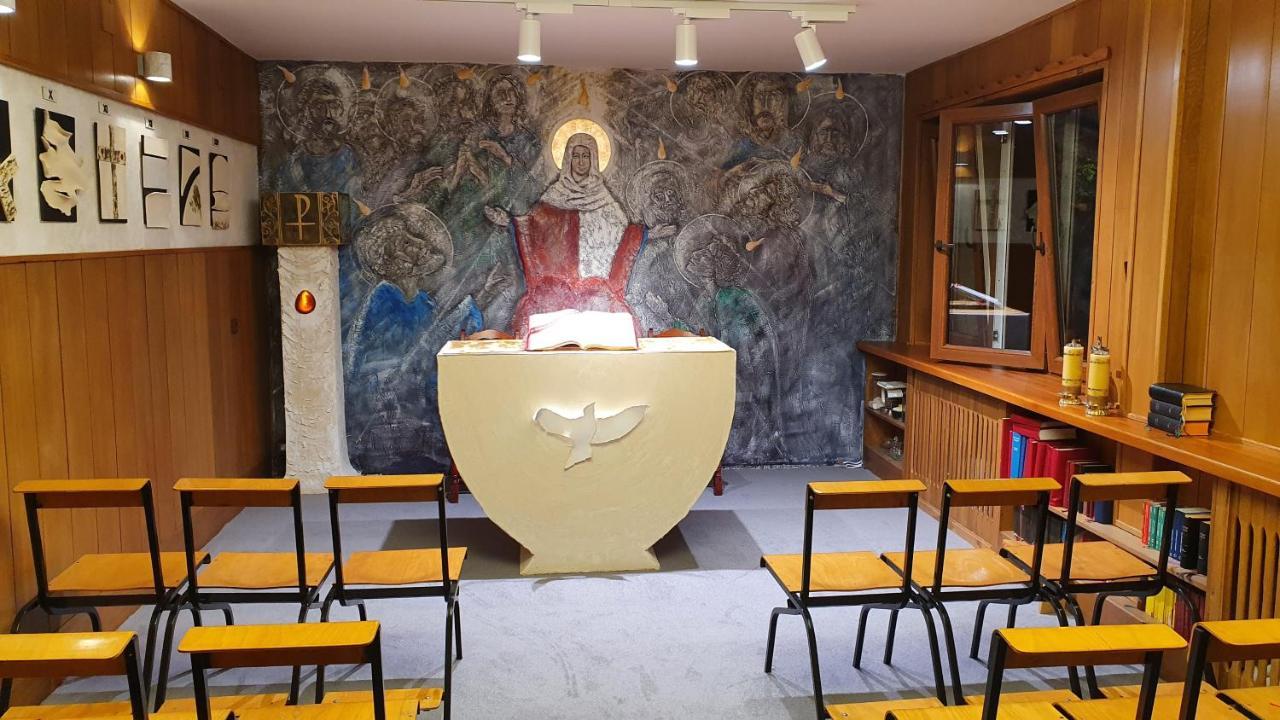 Wieczernik Dom Rekolekcyjny Ksiezy Pallotynow Swieta Katarzyna  Exterior foto